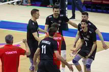 2025 Dünya Şampiyonası'nda tarihi başarı: Filenin Efeleri ilk kez çeyrek final gördü, dünyanın en iyi 6 takımı arasına girdi