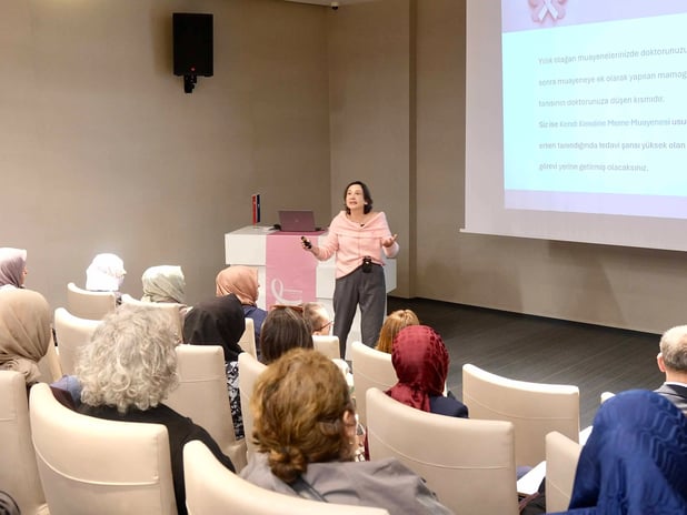 Kadınlarda en sık görülen kanser: Meme kanseri