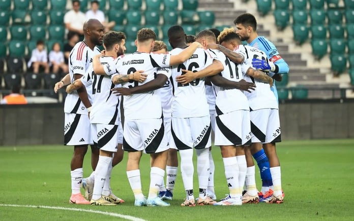 Sezonun ilk resmi maçı