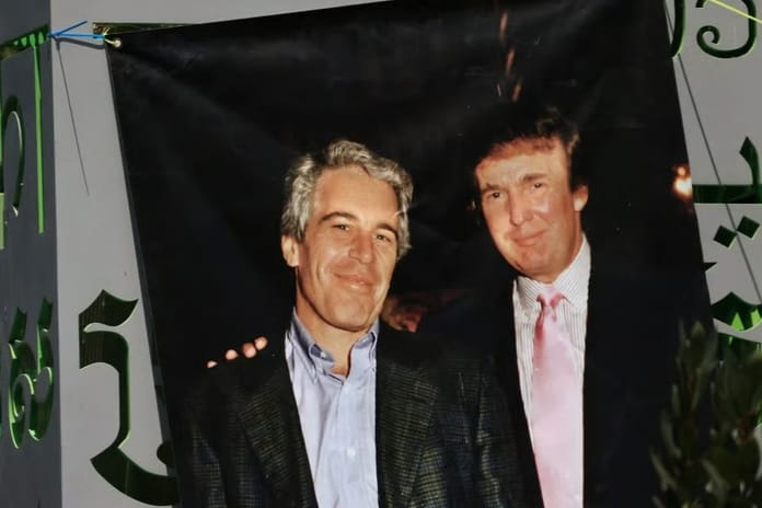 Trump'tan Epstein fotoğrafları açıklaması: "Bir önemi yok"