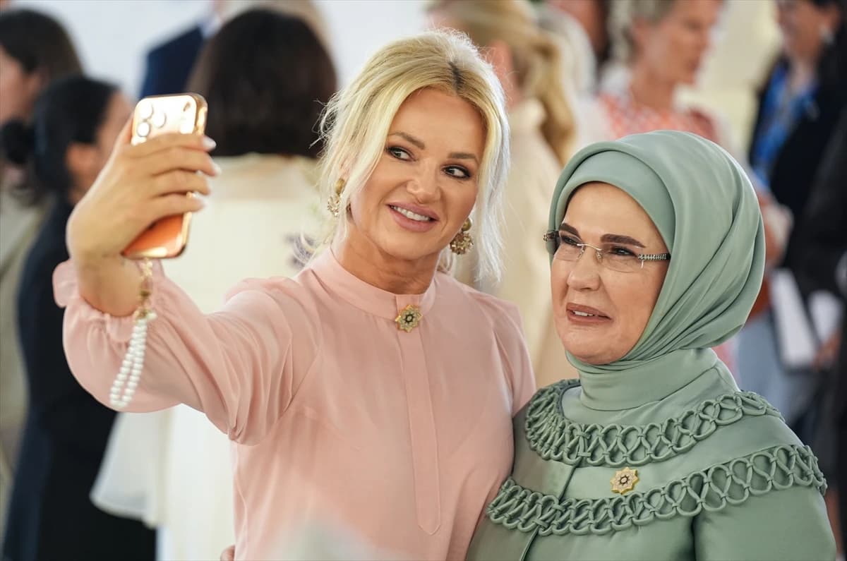 Emine Erdoğan çocuklar teknoloji güvenlik konuşması