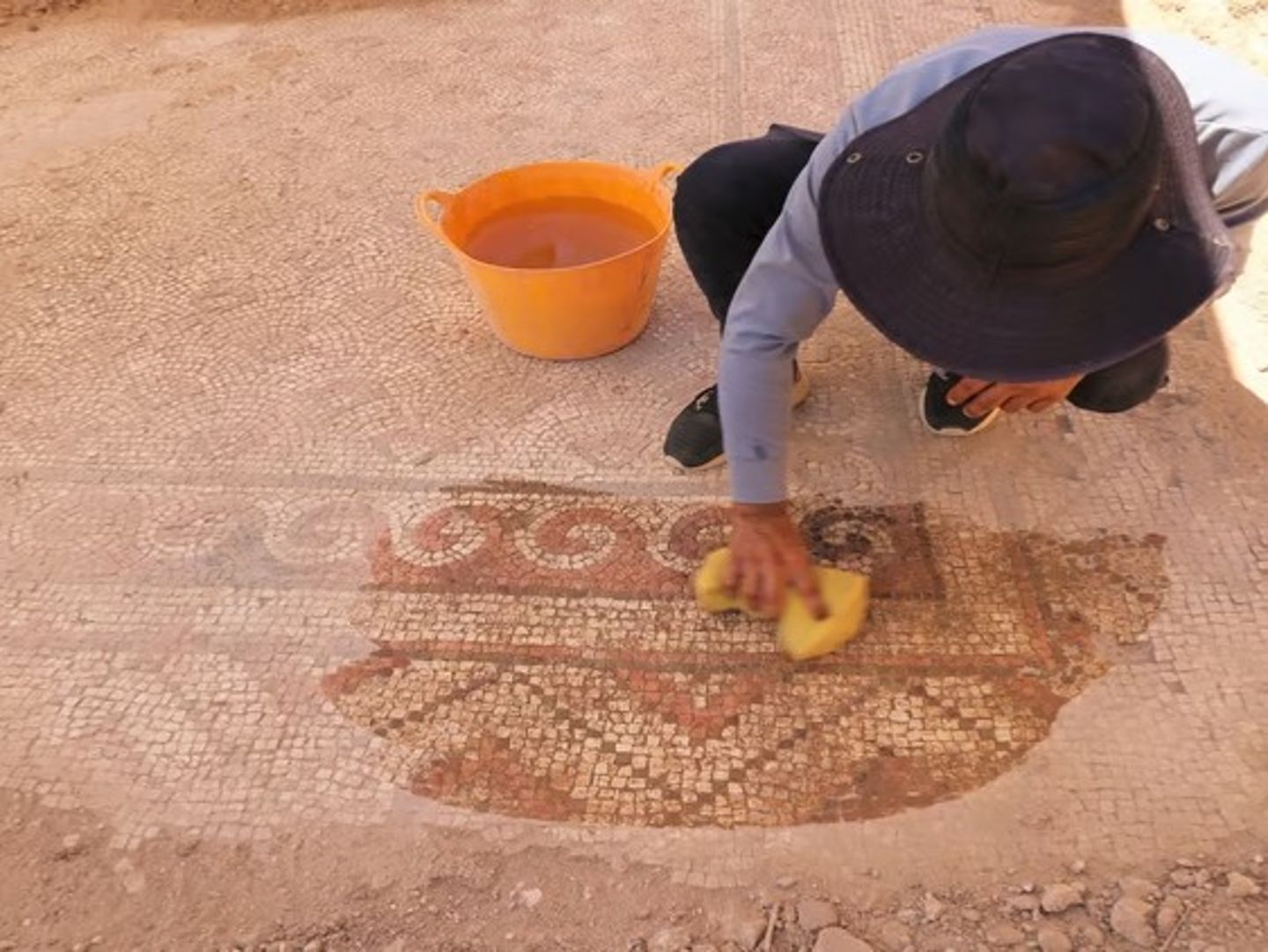 Dara Antik Kenti'nde 1500 yıllık mozaik gün yüzüne çıkarıldı