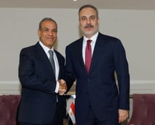 İİT zirvesinde yoğun diplomasi trafiği