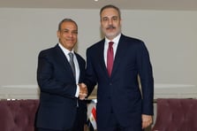 İİT zirvesinde yoğun diplomasi trafiği