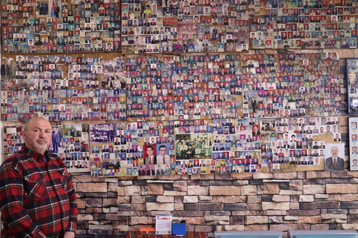 28 yıllık hatıra köşesi: Berberin fotoğraf arşivi