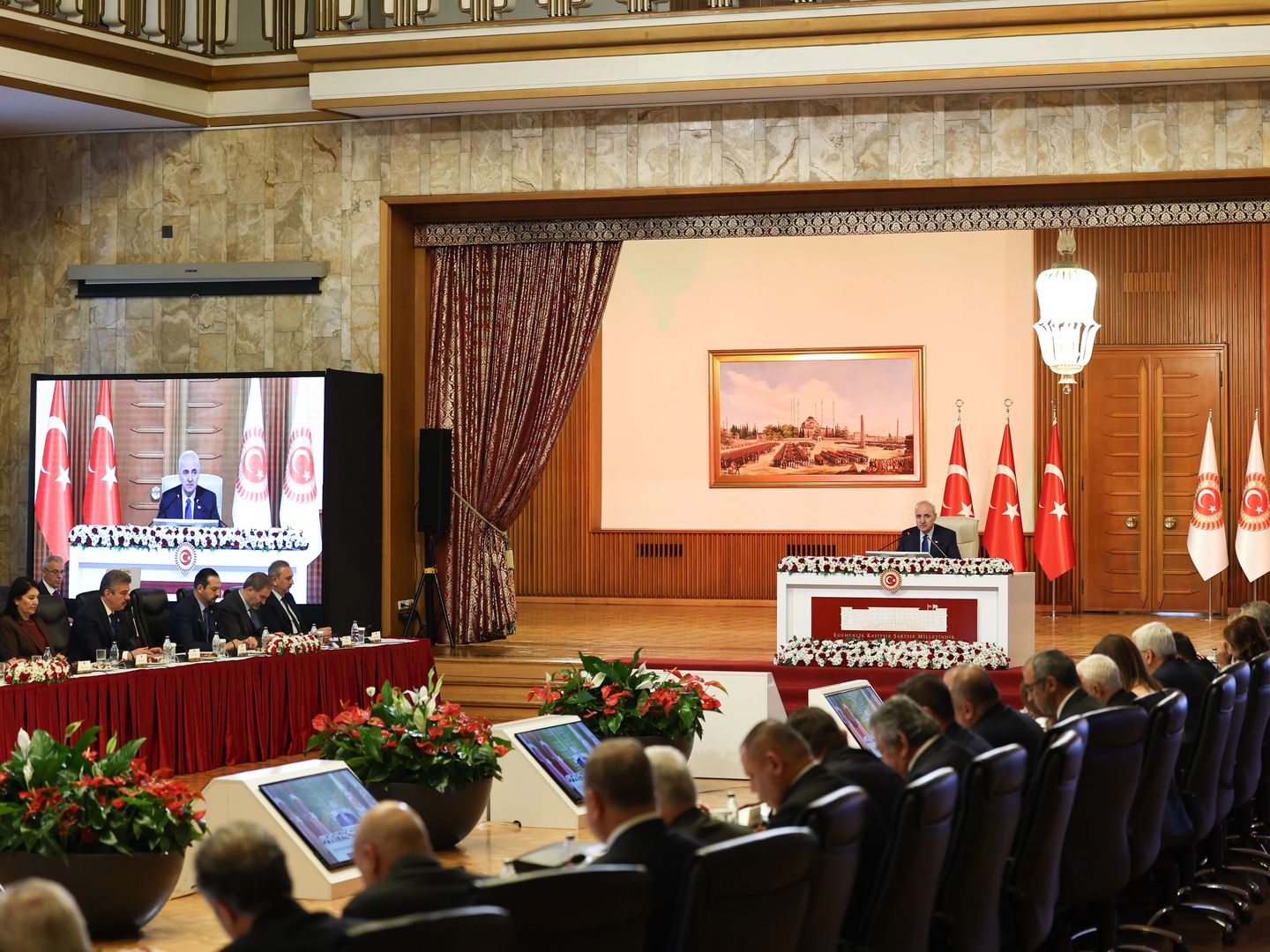Ak Parti'den eve dönüş düzenlemesi şartı: Örgüt feshi ve 5 yıllık adli takip