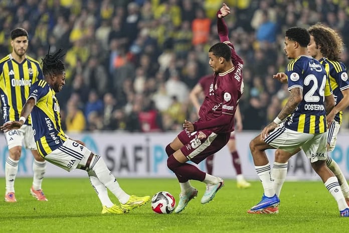 Fenerbahçe, Göztepe karşısında zirve yolunda yara aldı