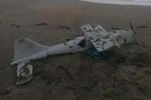 Halk Plajı'nda kıyıya vuran İHA ekipleri alarma geçirdi