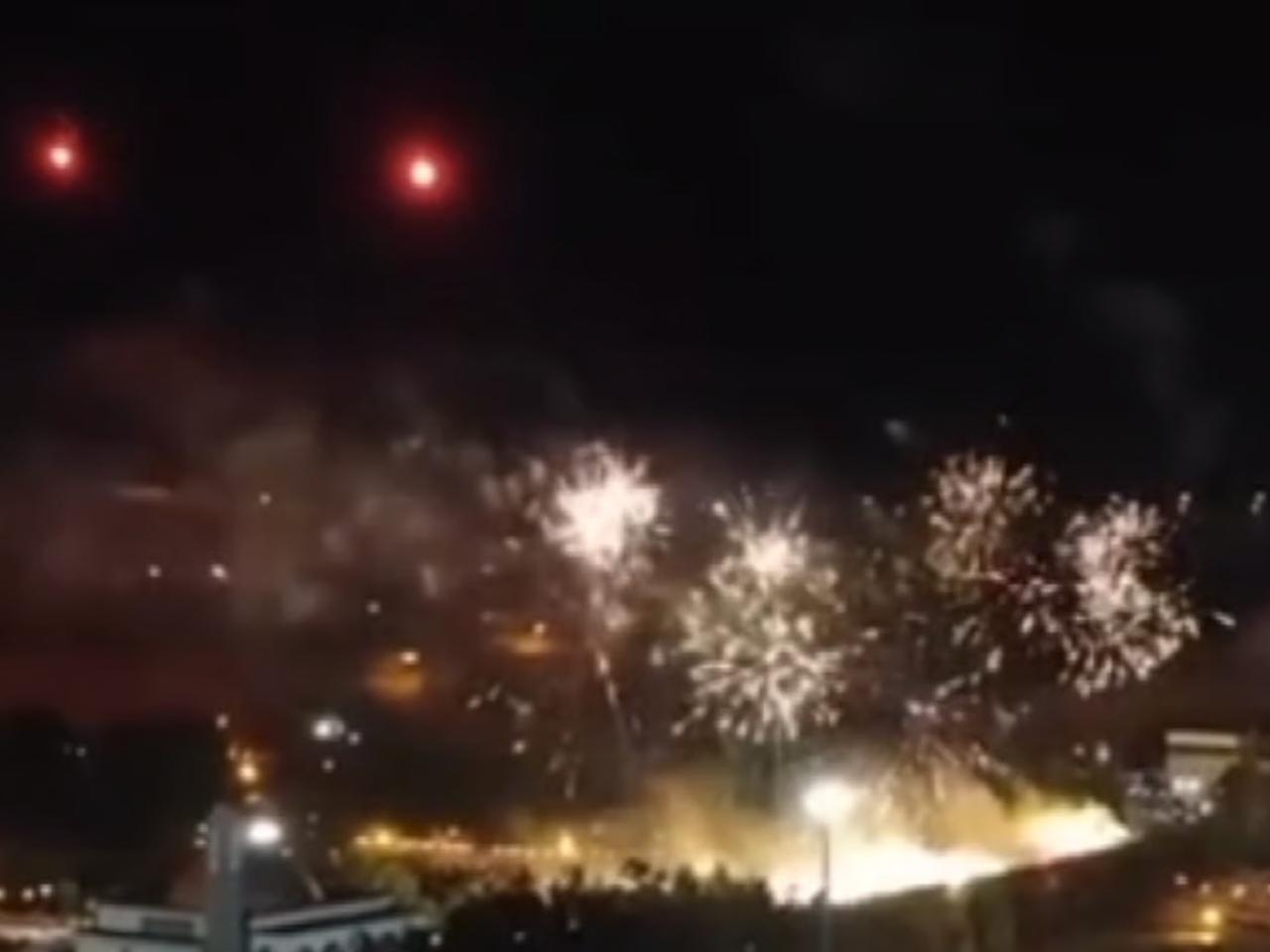 Kutlamalarda atılan işaret fişeği yangına neden oldu
