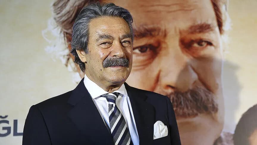 Kadir İnanır üç vasiyetname detayları