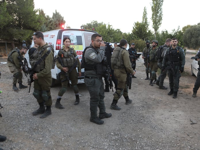 Yahudi işgalciler bu kez İsrail askerlerine saldırdı