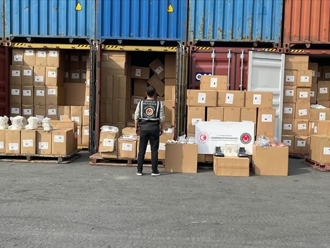 Gümrük muhafazadan 1 milyar TL'lik uyuşturucu operasyonu