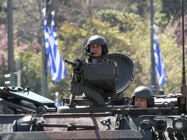 Yunanistan Silahlı Kuvvetleri, personel kriziyle karşı karşıya