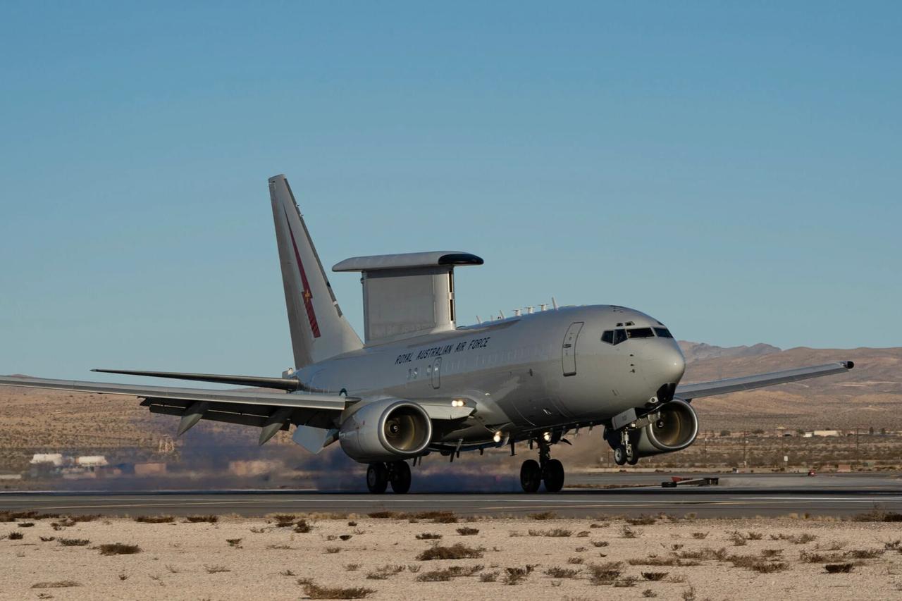 Kongre'den E-7 Wedgetail'e devam hamlesi