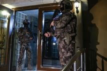 İstanbul merkezli terör örgütü DHKP-C operasyonunda 21 şüpheli yakalandı