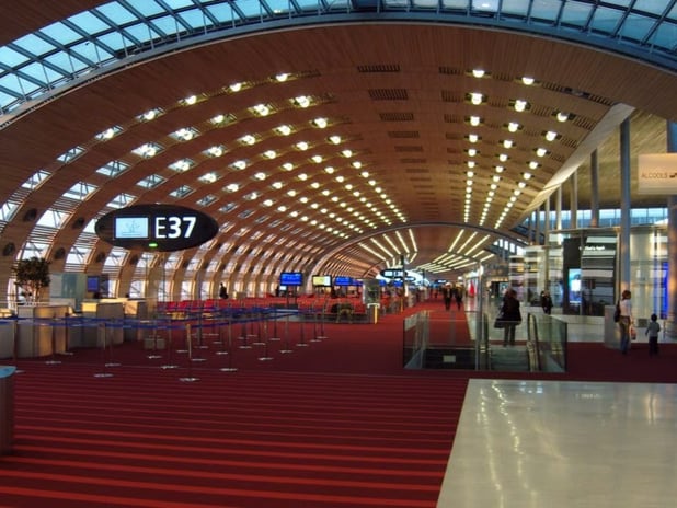 Fransa'da Filistin'i destekleyen havalimanı çalışanına ceza