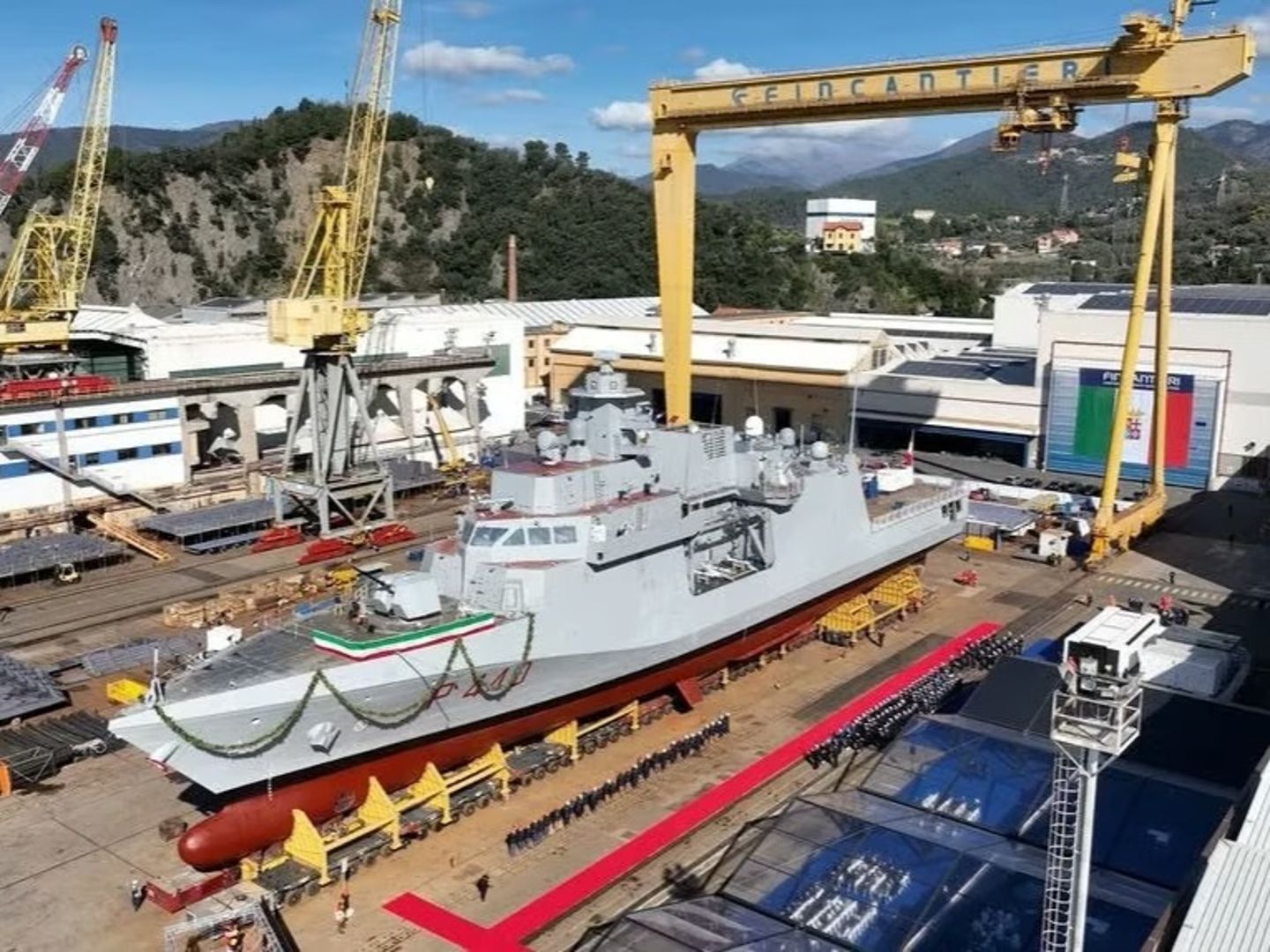 İtalya, donanma modernizasyonu kapsamında yeni nesil ilk açık deniz karakol gemisini denize indirdi