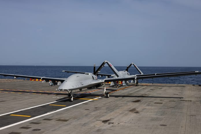 Bayraktar TB3 SİHA, TCG Anadolu'da DENİZKURDU-2025 tatbikatı için hazırlık uçuşlarına başladı