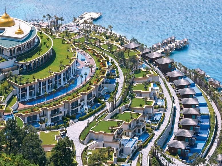 Lüks otel soruşturmasında gözaltı
