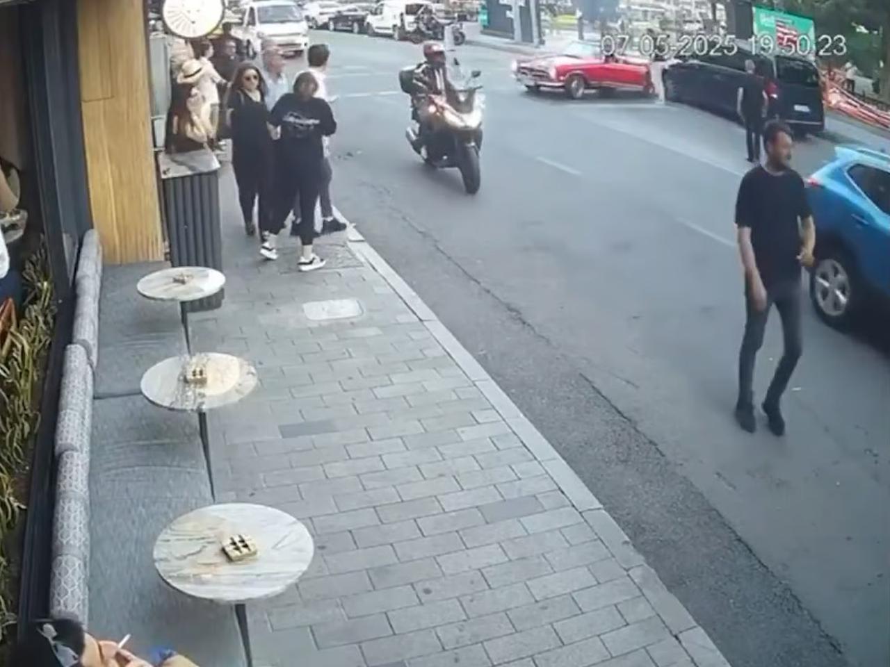 Valeye emanet edilen klasik araç haşat oldu!
