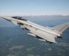 Almanya, 4,4 milyar euroluk yeni Eurofighter Typhoon anlaşmasını onayladı