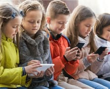 İngiltere'de çocuklara sosyal medya kısıtlaması gündemde