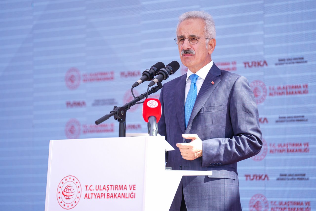 Bakan Uraloğlu duyurdu! Yeni ulaşım hattı geliyor