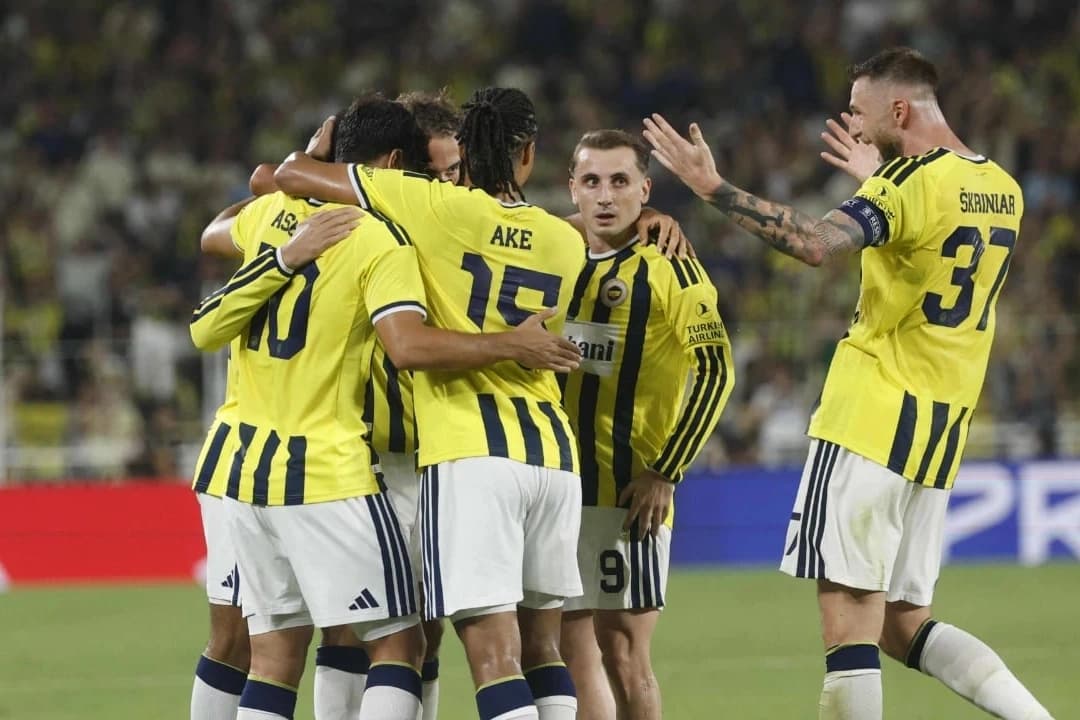 Fenerbahçe transferde para basıyor