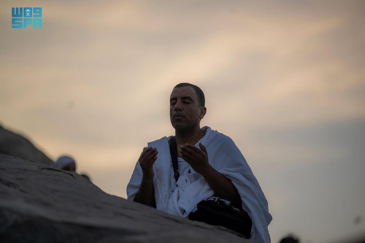 Hacı adayları Arafat vakfesini tamamladı. (SPA)