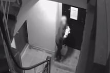 Poşete koyduğu bebeği çöpe bırakan anne yakalandı