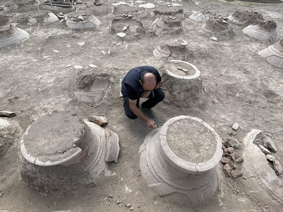 Urartular'ın depolama merkezi ortaya çıkarıldı