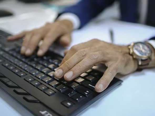 Devlet korumasındaki gençlere istihdam düzenlemesi: '5 yıl' ve '30 yaş' sınırı getirildi