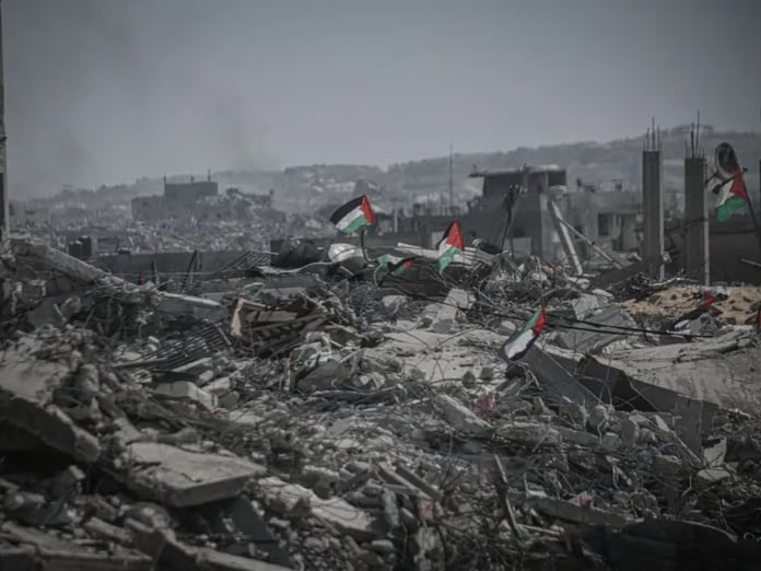 Middle East Monitor: Gazze'yi yıkıp yeniden inşa eden Arap paradoksu