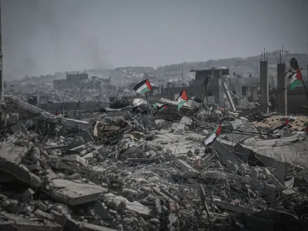 Middle East Monitor: Gazze'yi yıkıp yeniden inşa eden Arap paradoksu