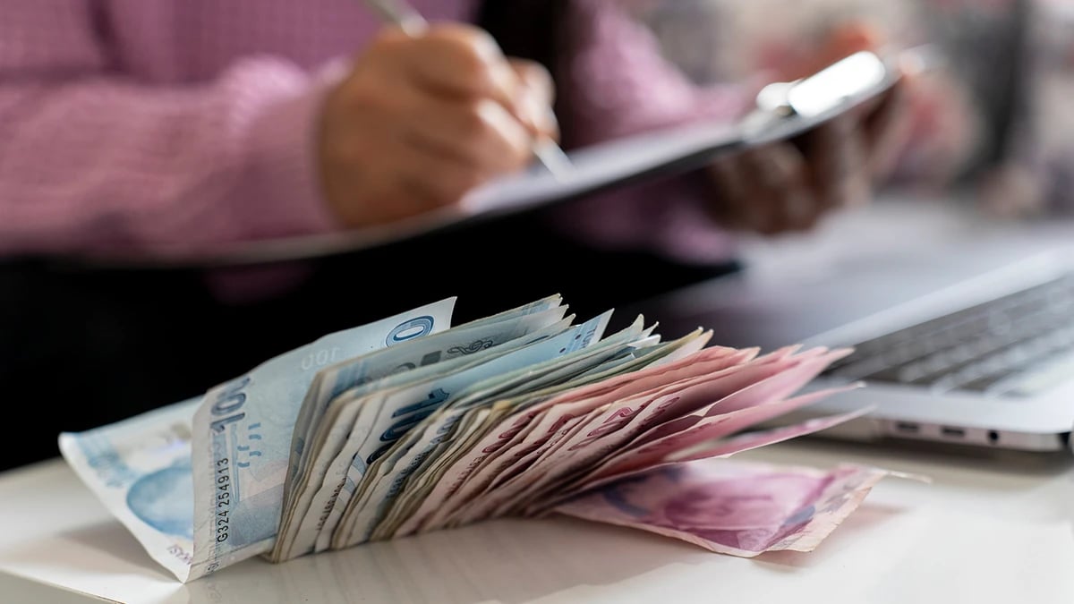 Ağustos ayında program değişir mi?