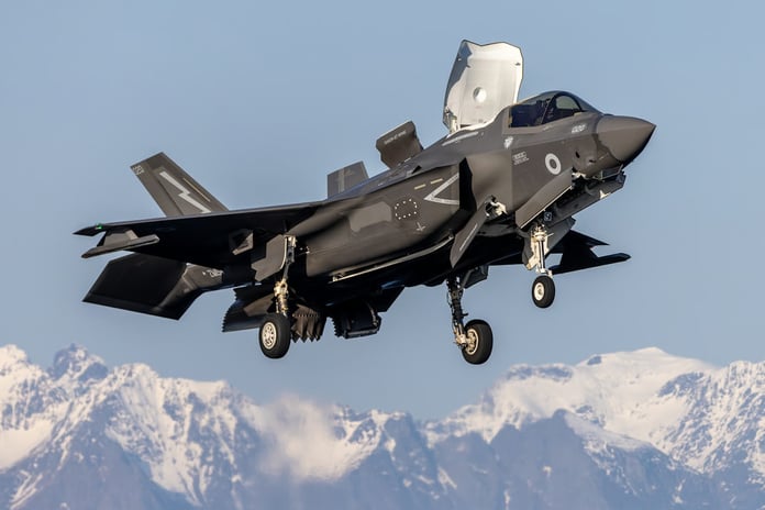İngiltere’nin F-35B uçakları, 2030’lara kadar uzun menzilli kara saldırı yeteneğinden yoksun kalacak
