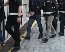 İstanbul merkezli FETÖ soruşturmasında 10'u aktif emniyet personeli 11 şüpheli tutuklandı