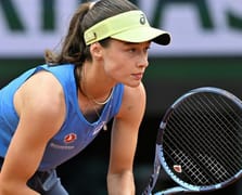 Milli raketten tarihi çıkış: Zeynep Sönmez, Wimbledon'da Türk tenisi için 75 yıllık hasreti bitirip tarih yazmaya çok yakın