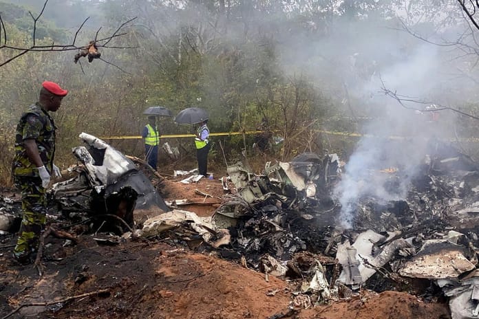 Kenya'da özel uçak düştü: 12 ölü