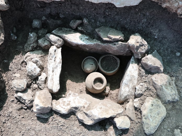 Diyarbakır'daki Çayönü Tepesi'nde 11 bin yıllık mezar bulundu