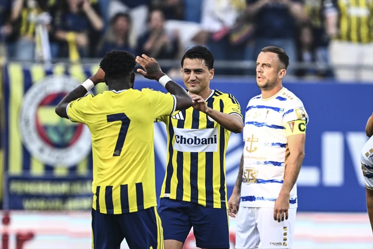 Cengiz Ünder ve genç Mimovic performanslarıyla parladı