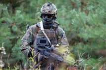 Almanya 1 milyar euroluk dijital asker sistemi siparişi verdi