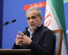 Pezeşkiyan'dan müesses nizama sert eleştiri