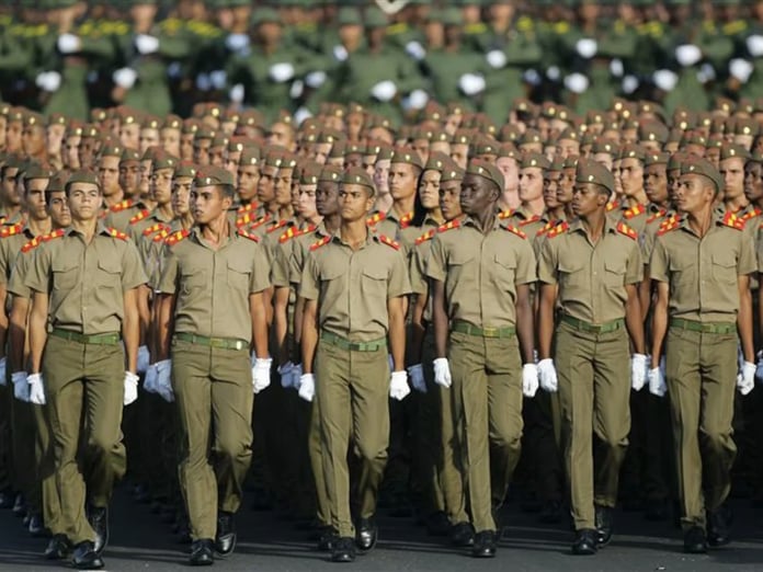 Küba ABD'ye meydan okudu: Savaşa hazırlanıyoruz