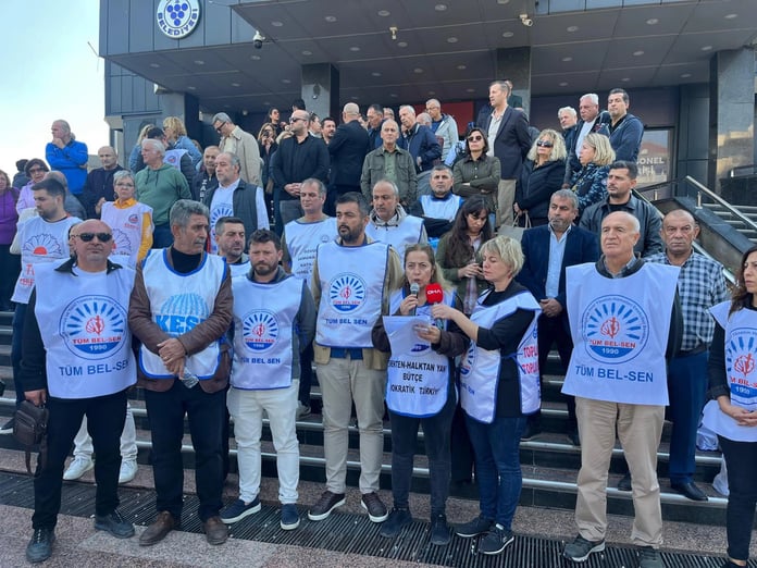 "Sözler verildi, ödemeler hala yok": İzmir'de memurlar yine ayakta