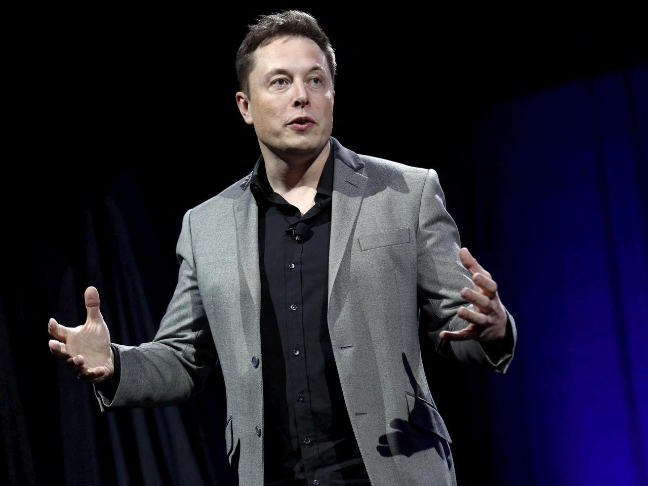 Elon Musk Amerika Partisi'ni kurdu