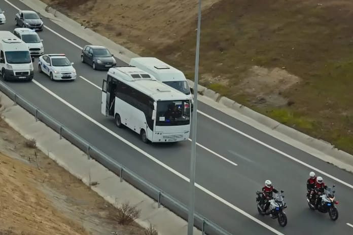 Arka Sokaklar 726. bölüm fragmanı yayınlandı mı? Kanal D ile Arka Sokaklar yeni bölüm fragmanı izle