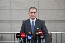 Ömer Çelik’ten Özel’e: Haddini bil