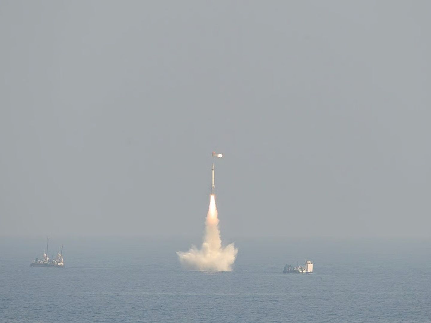Hindistan, nükleer denizaltı INS Arighaat’tan K-4 uzun menzilli balistik füzeyi test etti
