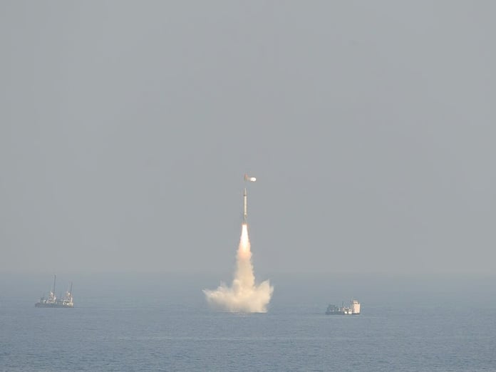 Hindistan, nükleer denizaltı INS Arighaat’tan K-4 uzun menzilli balistik füzeyi test etti